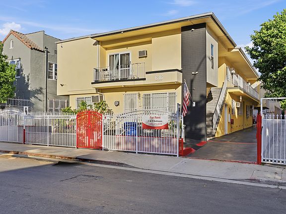 2nd image of 616 N St Andrews Pl APT 6