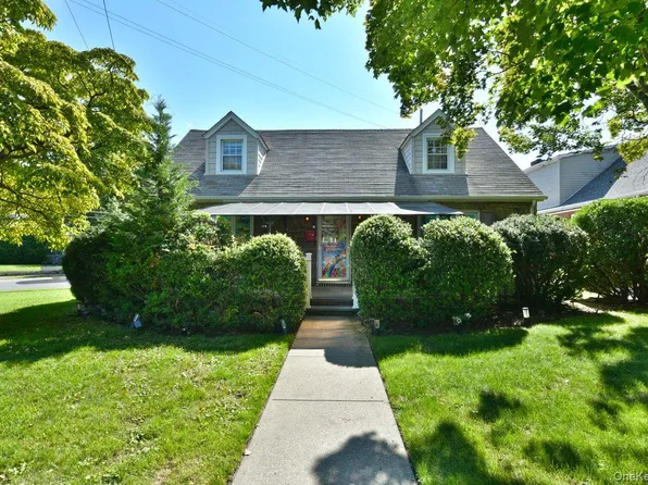 93 Gilmore Boulevard, Floral Park, NY 11001