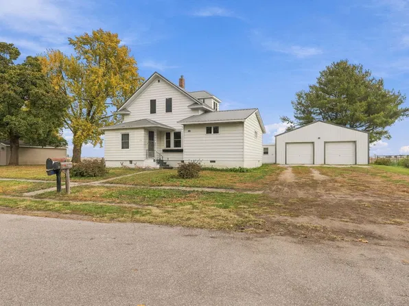 410 S Pearl St, Zearing, IA 50278