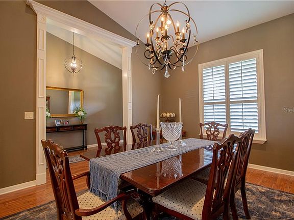 4th image of 5950 Coveview Dr