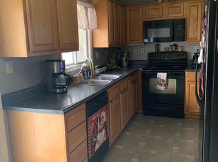 212 N Bittersweet Ln, Muncie, IN 47304