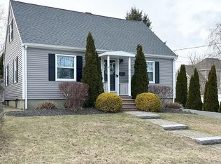 4 Gardner Rd, Peabody, MA 01960