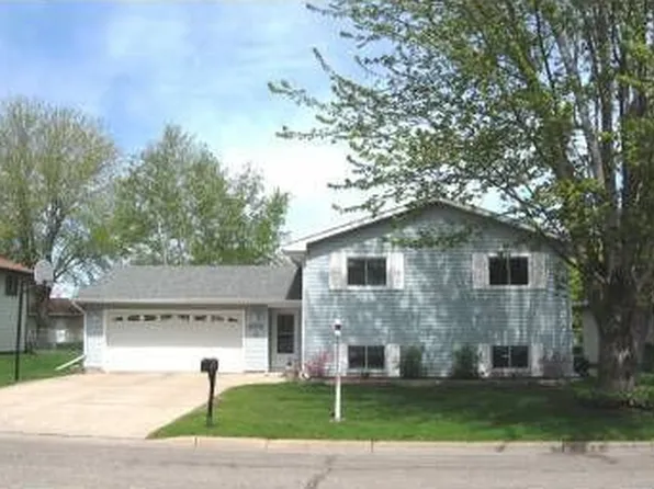 420 3rd Ave NE, Plainview, MN 55964