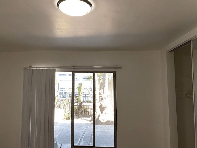 Building Photo 5