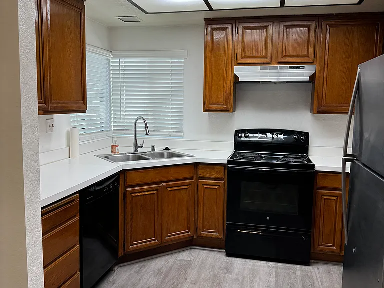 22719 Lakeway Dr #397 — Photo 4