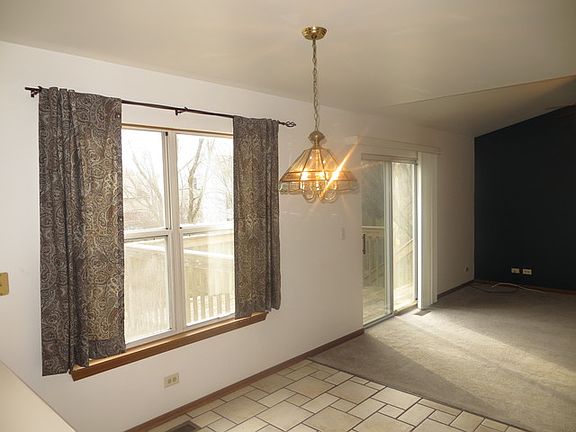 3rd image of 1913 Barnhill Dr #1913