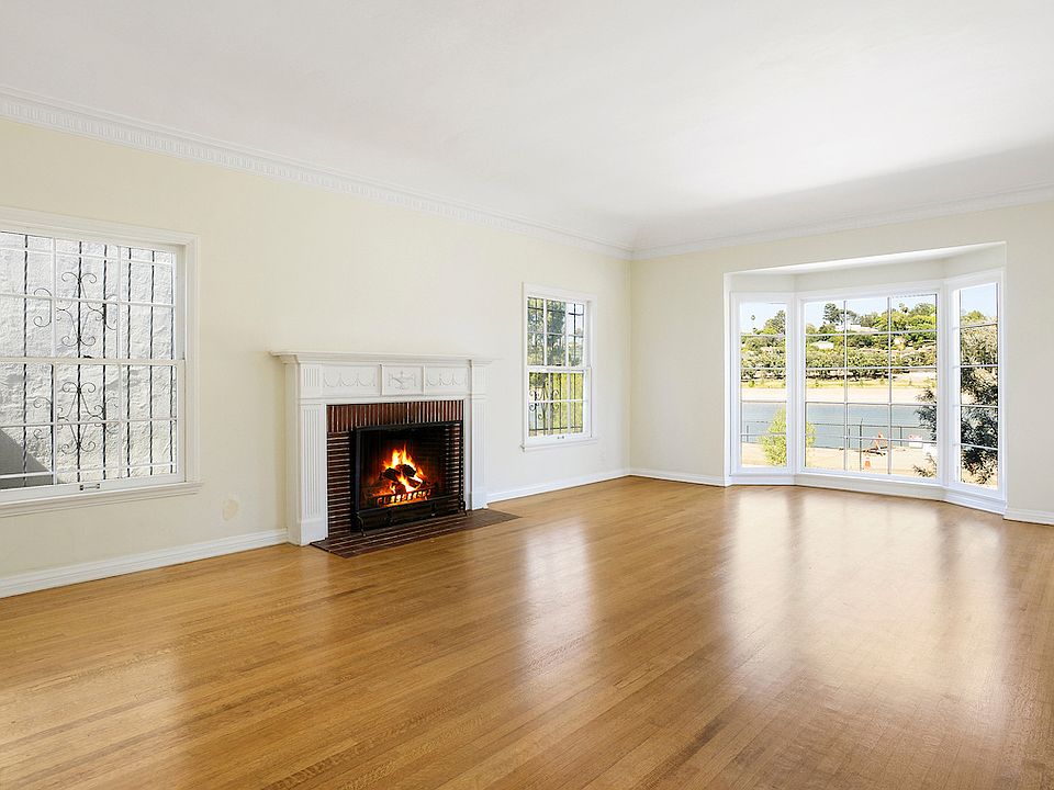 1st image of 2351 W Silver Lake Dr