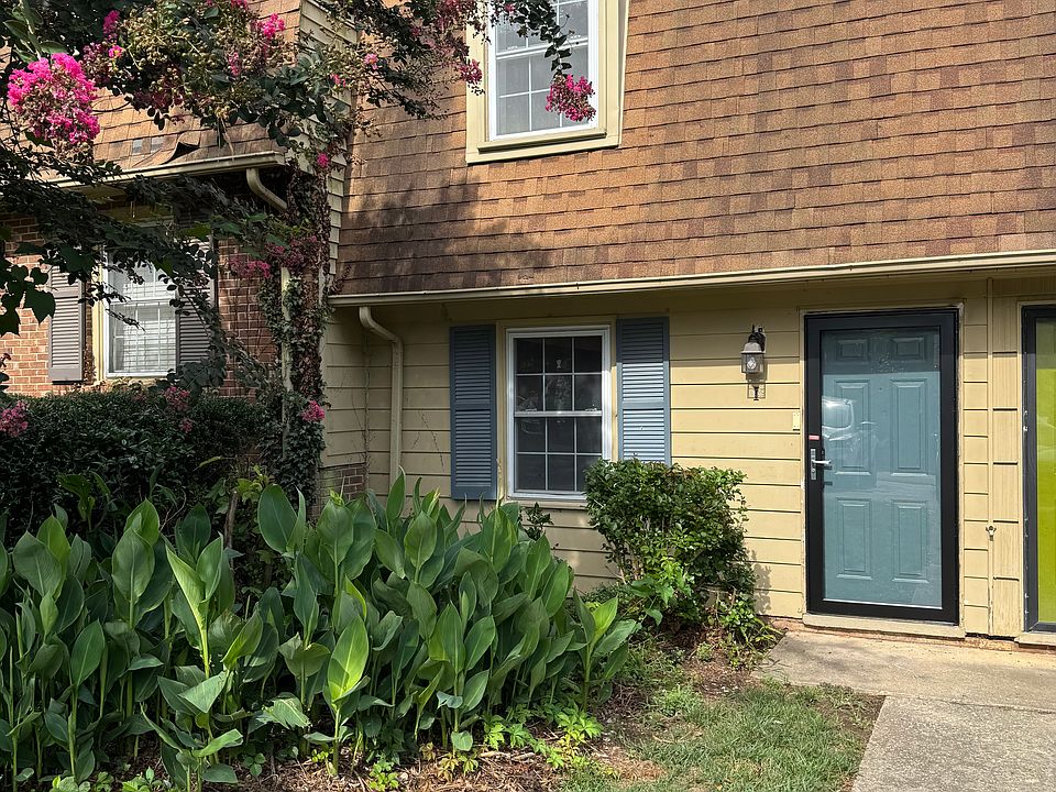 1st image of 4705 Blue Bird Ct APT I