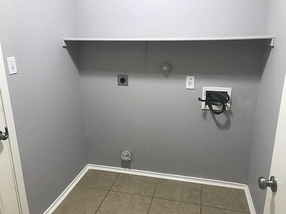 5th image of 109 Cypress Ct