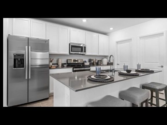 2nd image of 533 Sea Turtle Ln