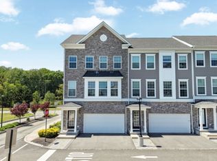 2 Doherty Way, Morris Plains, NJ 07950