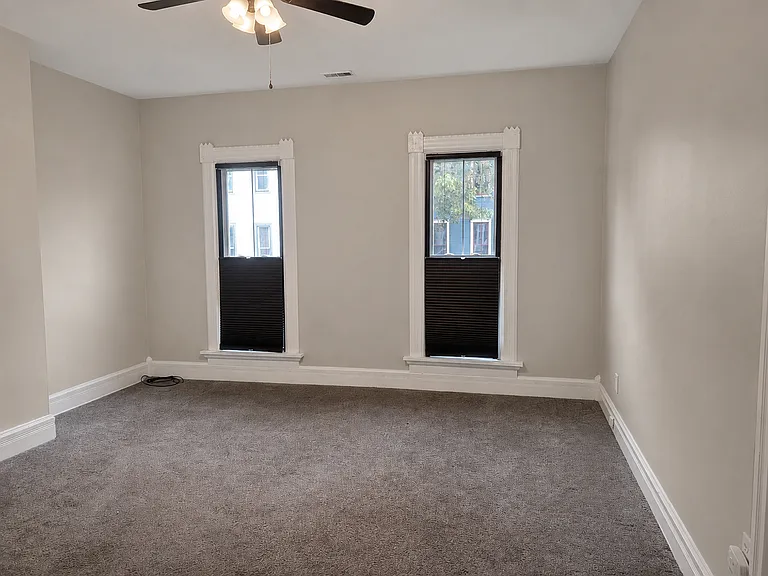 48 Clover St — Photo 6