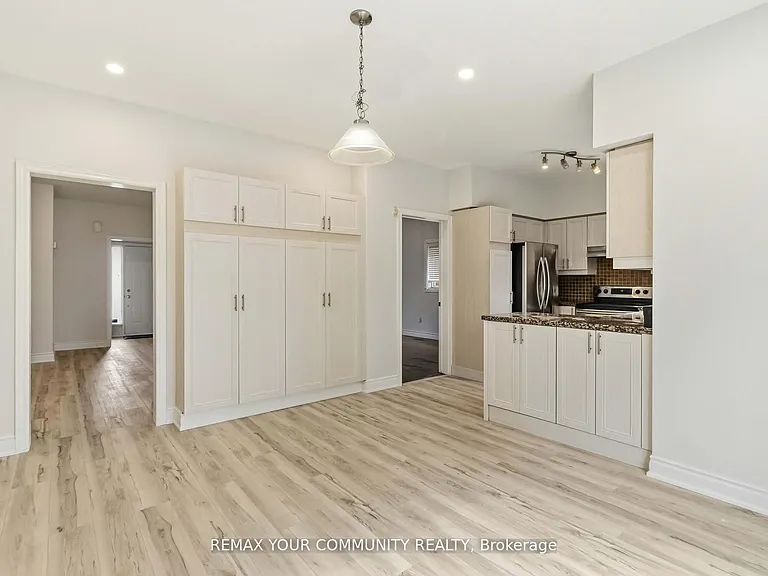120 Shaftsbury Ave — Photo 12