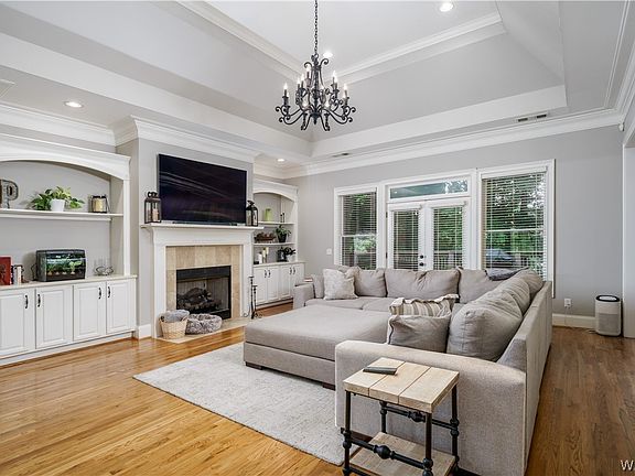 3rd image of 8228 Enterprise Ave NE