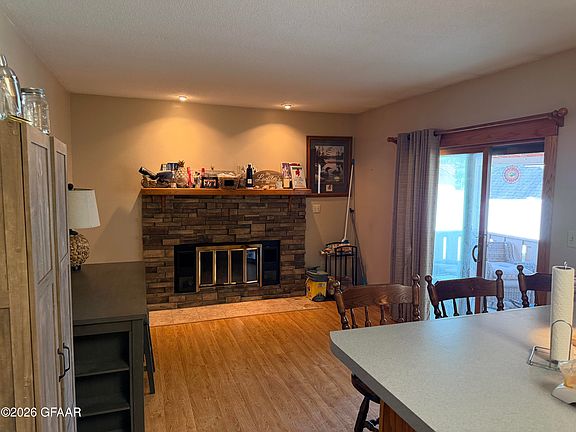 4th image of 29 Willow Ct