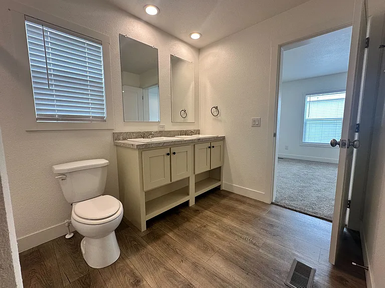 2060 N Ctr #430 — Photo 14