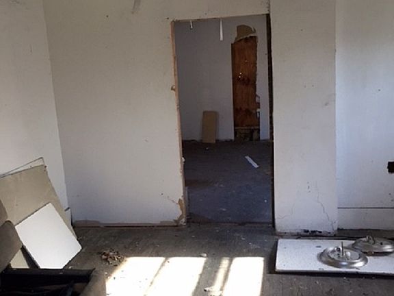 4th image of 1005 Vermont Ave