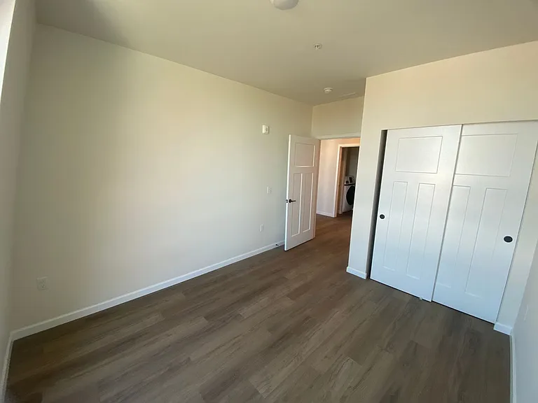 401 UNION — Photo 203