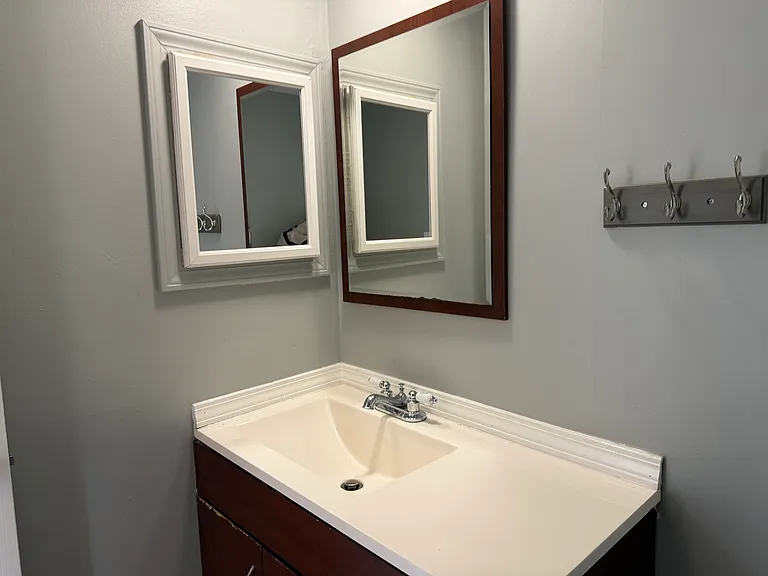 4424 Euclid Ave #1A — Photo 6