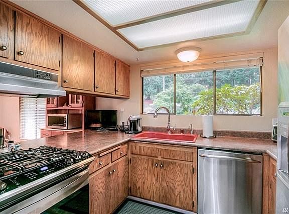 5th image of 21416 SE 16th Pl