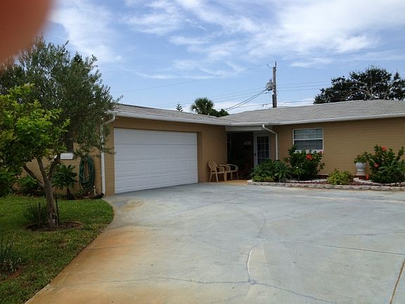 2nd image of 127 Kent Dr