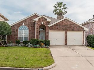 1121 Secretariat Dr, Grand Prairie, TX 75052