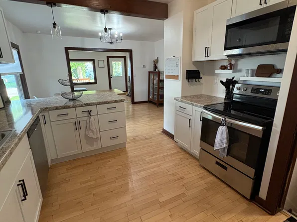 (undisclosed Address), Neenah, WI 54956