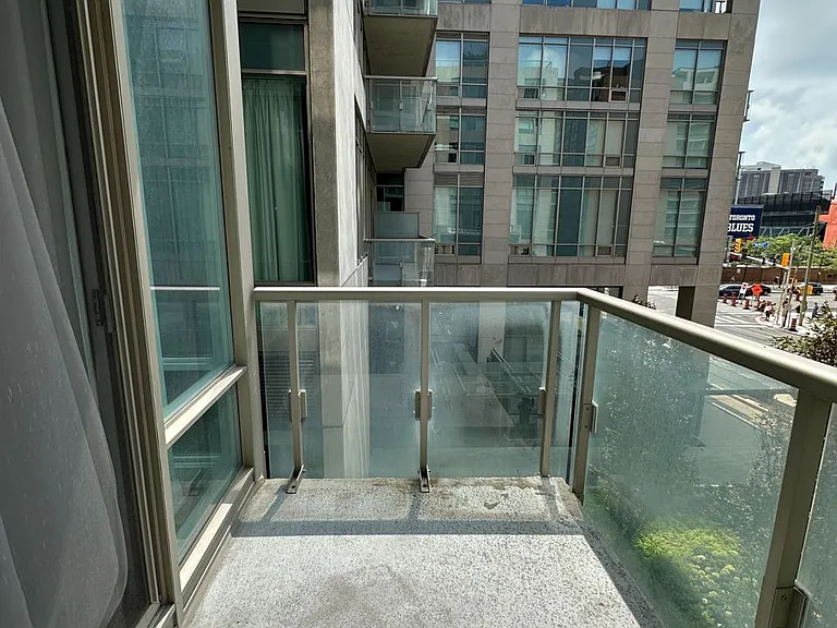1 Bedford Rd #212 — Photo 16