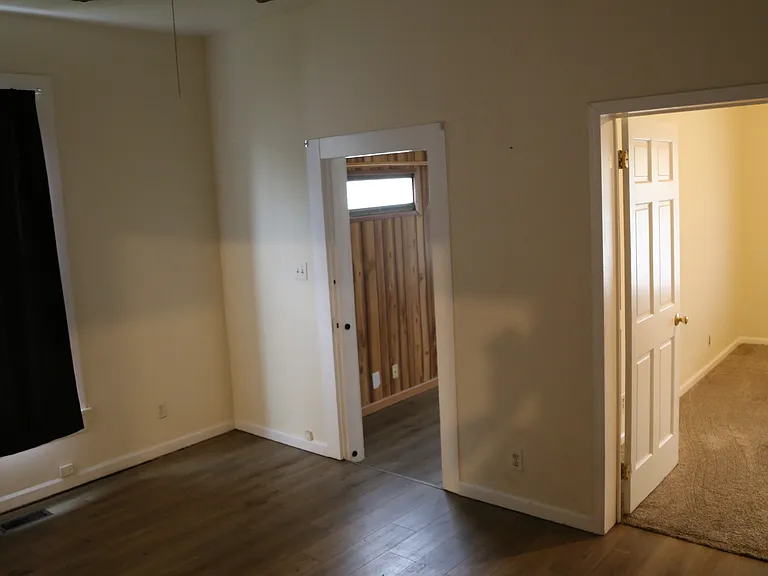 1506 E Raymond St — Photo 5