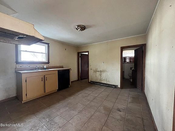 5th image of 16 King St