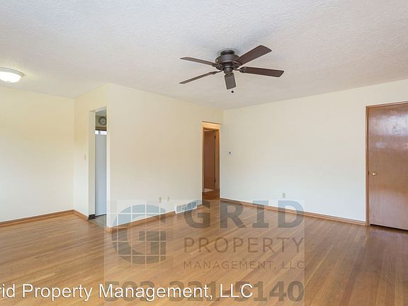 5th image of 2943-2945 SE Brooklyn St