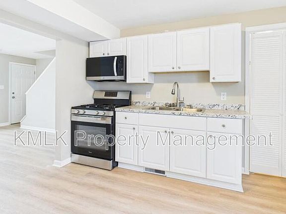 4th image of 9042 Maple Grove Rd