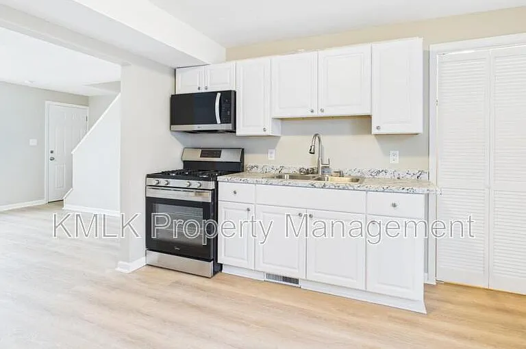 9042 Maple Grove Rd — Photo 4