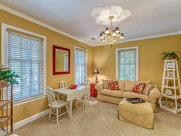 5th image of 109 Golden Bear Dr Unit A3