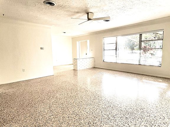 4th image of 3003 S Jefferson Ave