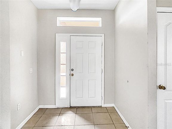2nd image of 2811 Saint Clair St