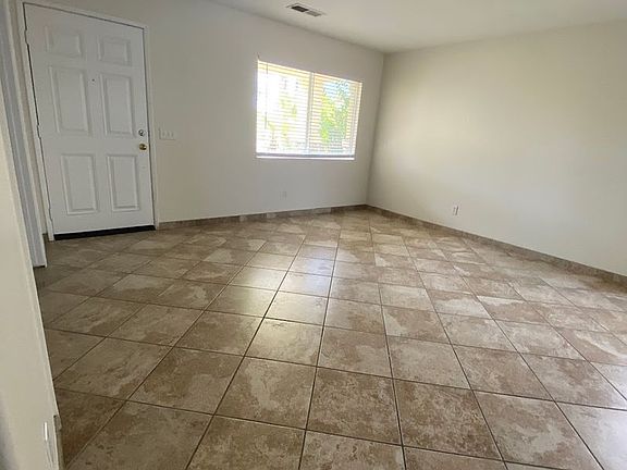 4th image of 30567 Pine Creek Dr