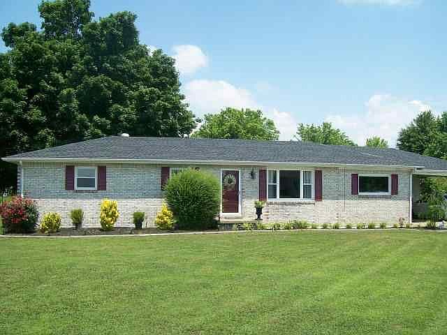 1st image of 761 Shelly Dr