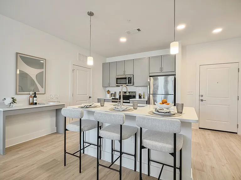 Welcome to the Residences at Sawmill - Luxury Apartment Homes Now Leasing in Summerville, SC