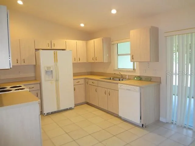 11 Pontiac Ln #B — Photo 6