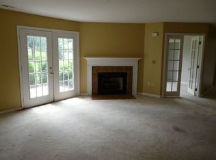 22679 Lenox Dr #G85, Cleveland, OH 44126