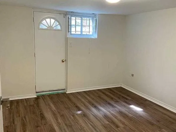 40 Meighen Ave #Basement, Toronto, ON M4B 2G9