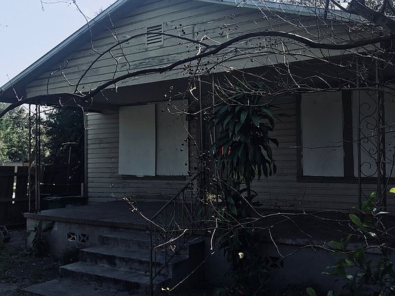 2nd image of 1509 E Dr Martin Luther King Jr Blvd