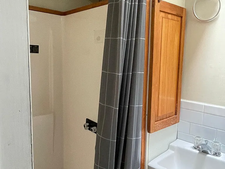 635 N 12th St #3-F — Photo 7