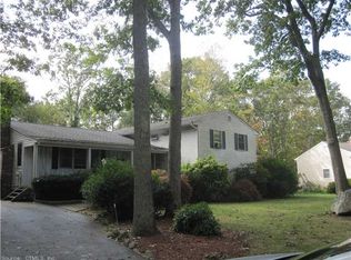 13 Alscot Dr, East Lyme, CT 06333