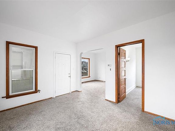 4th image of 1602 Milburn Ave