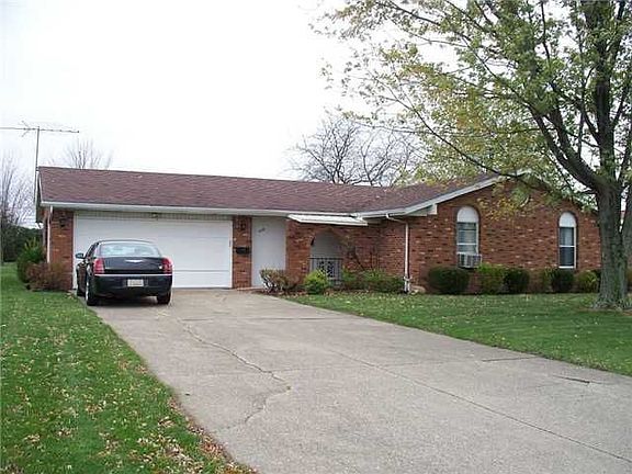 2nd image of 305 N Harmony Dr
