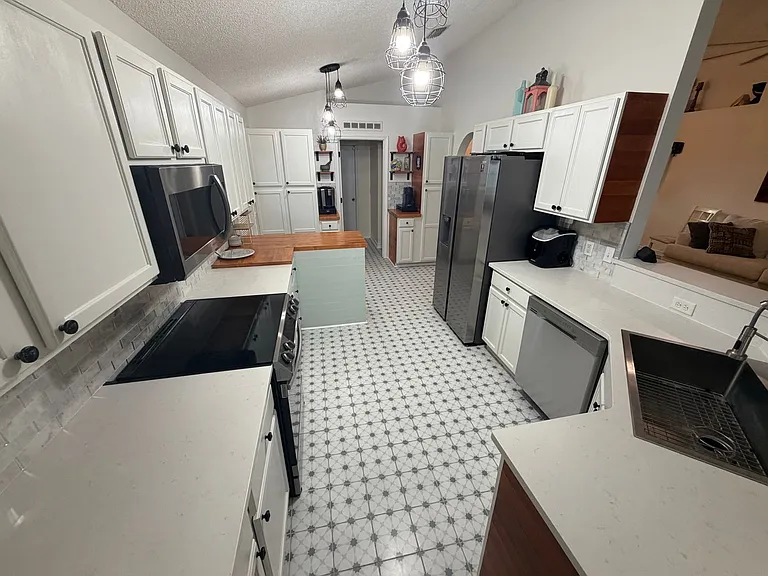 11058 Miata Ct — Photo 11