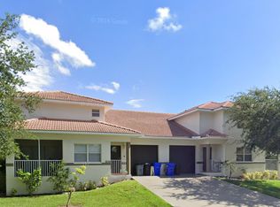 1605 Blue Point Ave #1605, Naples, FL 34102
