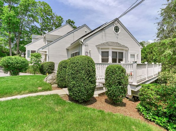 52 Harrison Ave #2